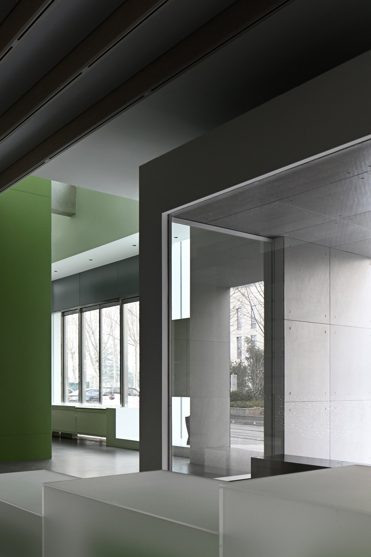 showroom of nike near me